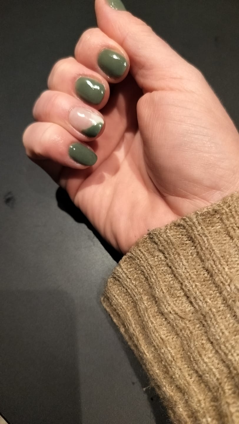 Customer photo review of Warm Olive Dipping Powder