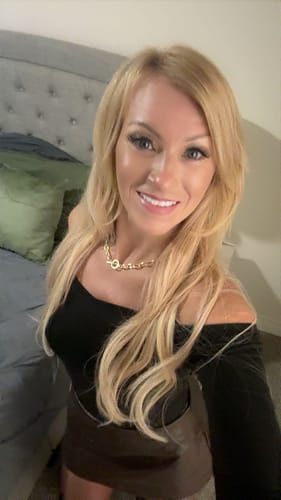 Customer photo review of Moresoo PU Hole Flat Weft Virgin Human Hair Highlight Pink Blonde #18/613