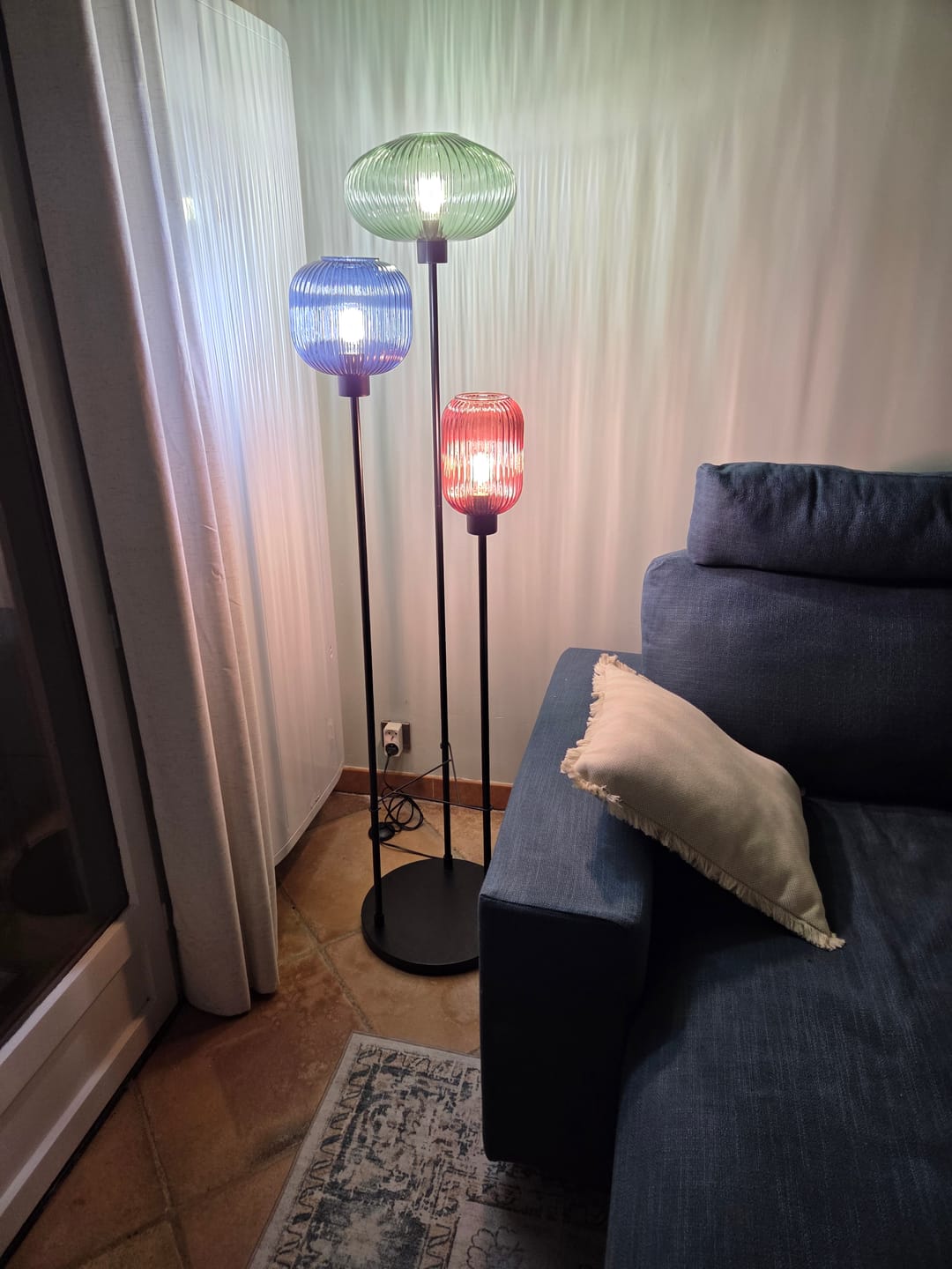 Customer photo review of Lampadaire en verre vintage CRISTALI | 3 luminaires à personnaliser