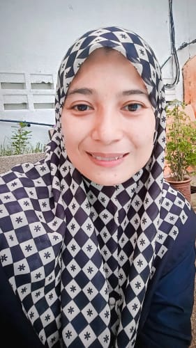 Customer photo review of Monogram Square (Black)