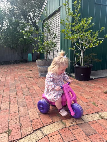 Customer photo review of SOHLS® Velcro MOVE Toddler Shoe – Lilac Haze