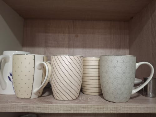 Customer photo review of Belleek Living Geometric Pastles 6 Mugs Hexagon Box