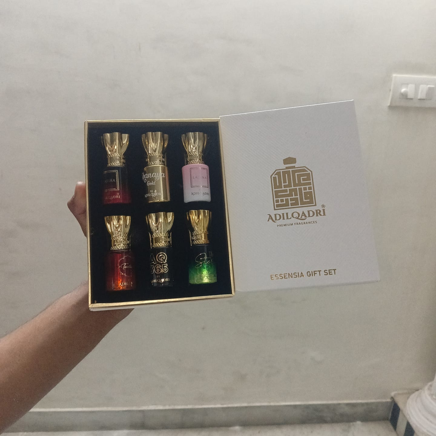 Customer photo review of Essensia Luxury Attar Perfume Gift Set (6 x 5.5Ml)