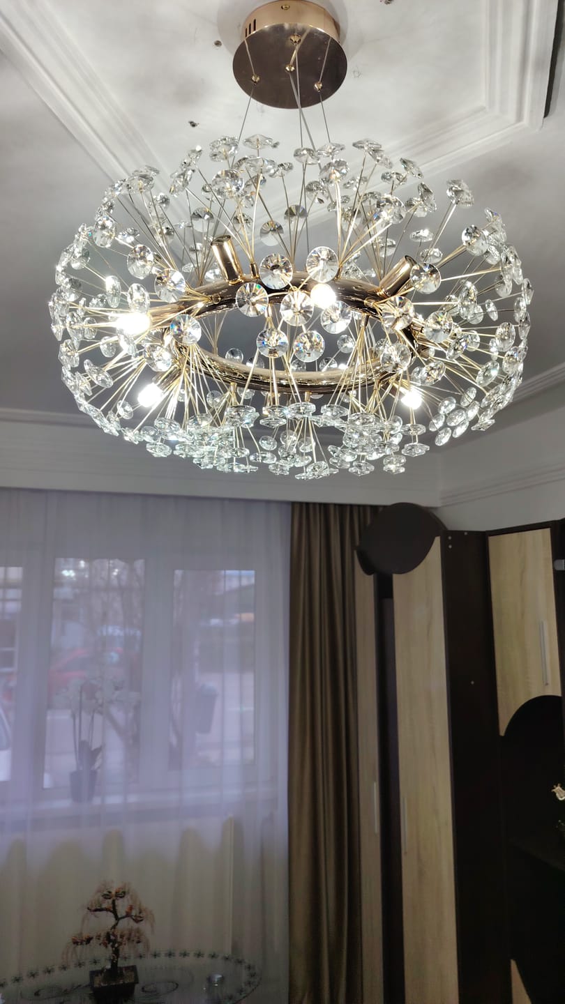 Customer photo review of Lustra Suspendata Crystal Dandelion Gold XXL