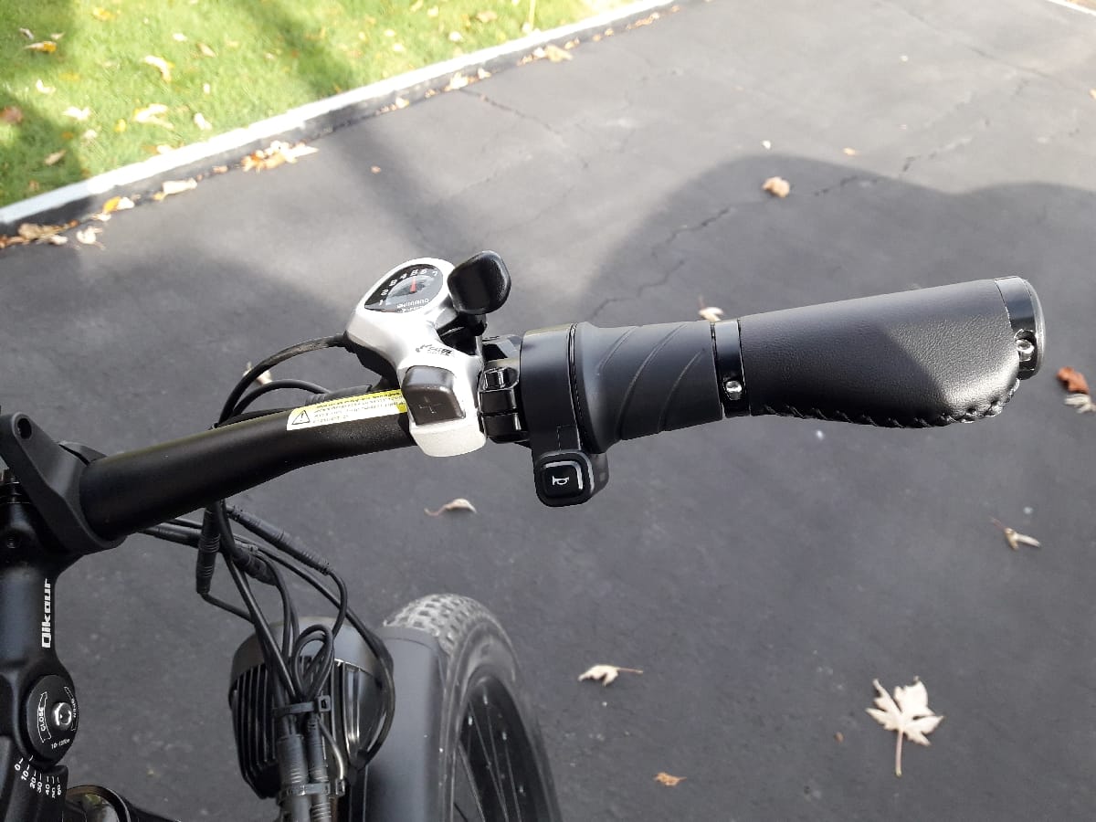 Customer photo review of Twist Throttle with Grips (Right-Hand Only)