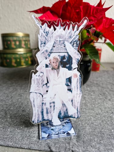 Customer photo review of KPOP Acrylic Double-sided Standing Ornament