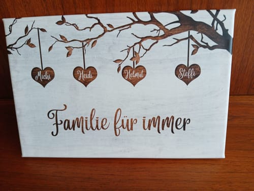 Customer photo review of Personalisierte Leinwand "Unsere Familie"