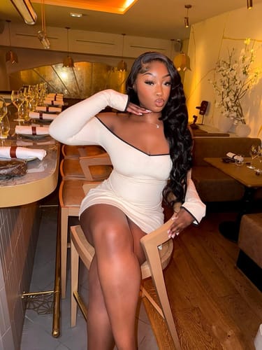 Customer photo review of Loose Body Wave 13x4 HD Lace Front Wig 180% Ultra-Density
