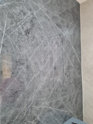Customer photo review of Panneau PVC Mural Effet Marbre Gris – Imperméable et entretien facile