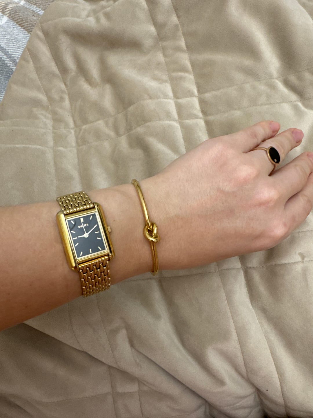 Customer photo review of Olivia Gold Black