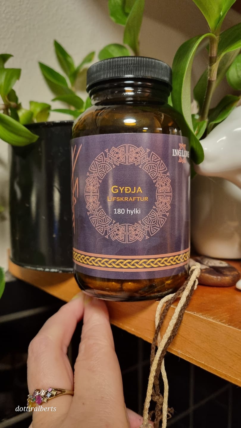 Customer photo review of Gyðja - Lífskraftur