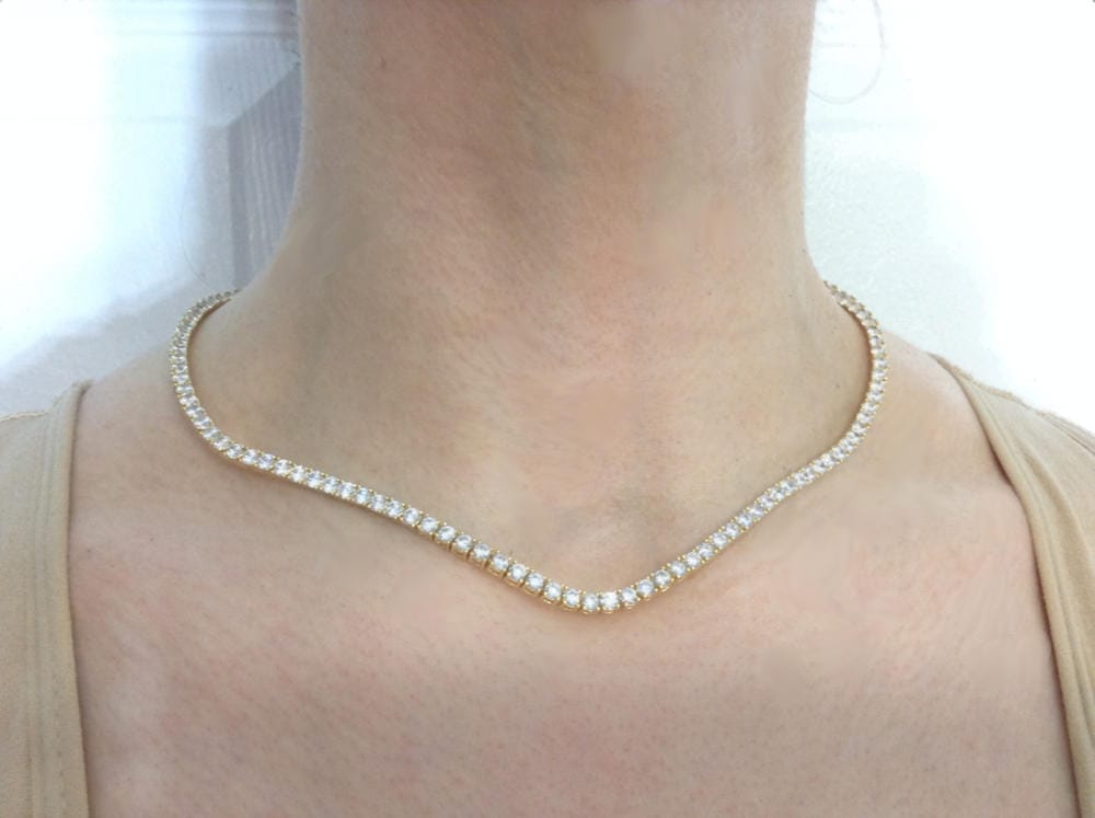 Customer photo review of Kaylee 18k White Gold Plated Necklace with Simulated Diamond Crystals
