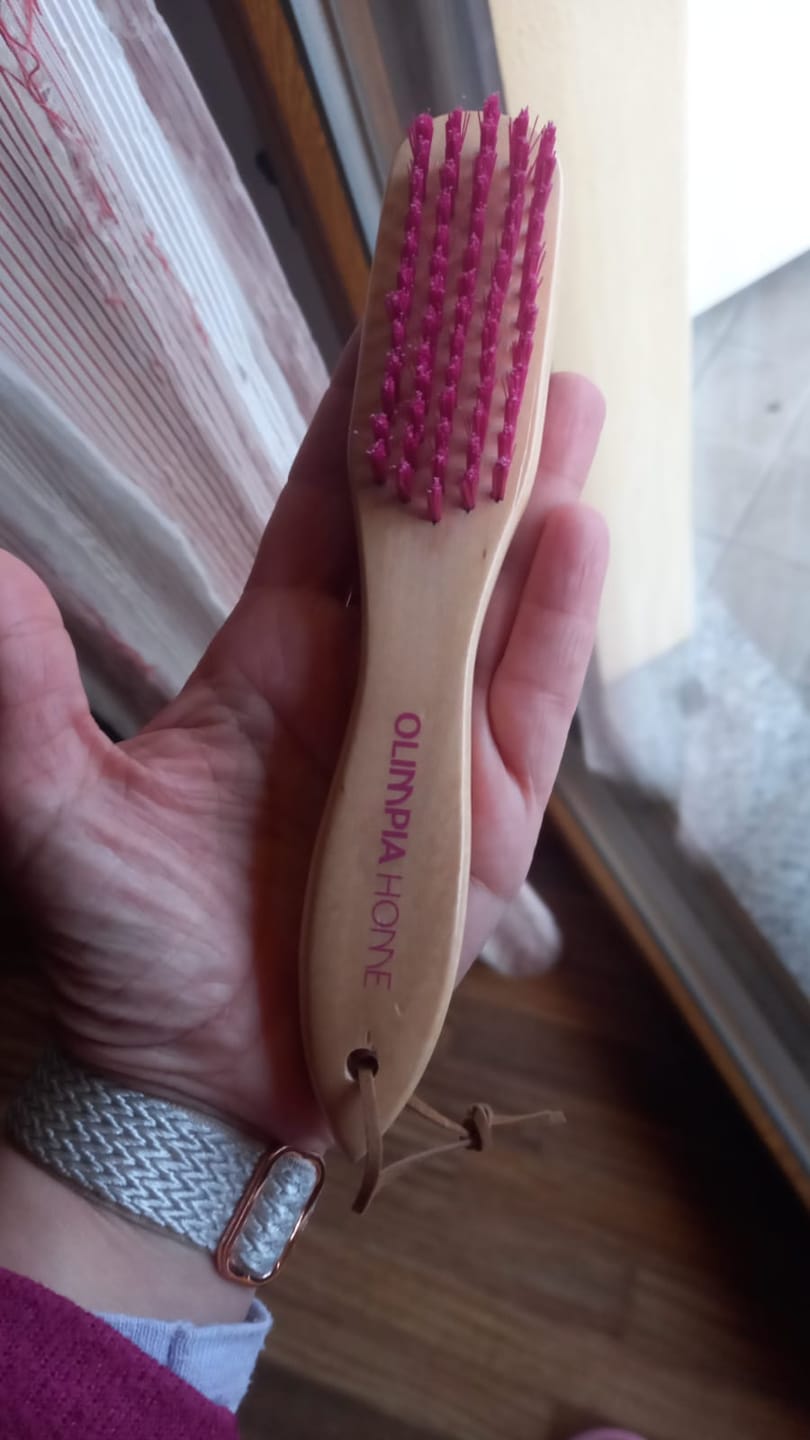Customer photo review of Magic Brush - Spazzola in Legno di Bambù