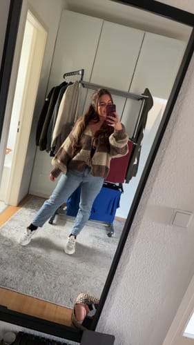 Customer photo review of Helena Schleifen Strickjacke - Beige/Coffee