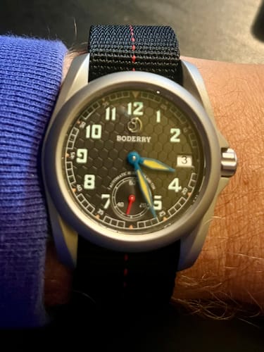 Customer photo review of VOYAGER S72 – 72-Hour Power Reserve Titanium Automatic Field Watch, 100M Water Resistant | Grey