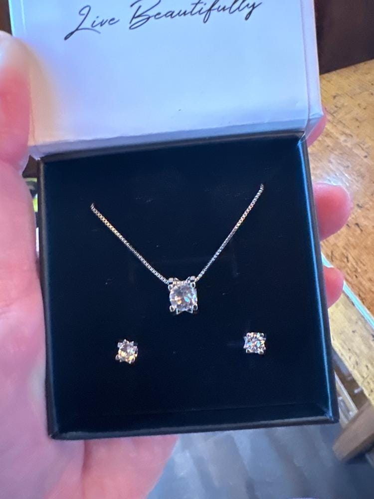 Customer photo review of Clara 18k White Gold Plated Pendant Necklace with Solitaire Round Cut Swarovski Crystal