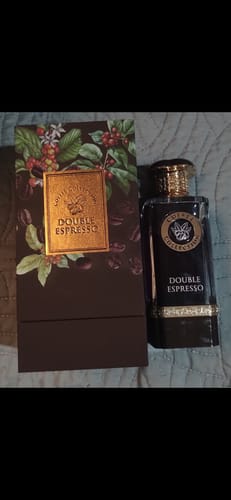 Reseña con foto de un cliente sobre Perfume Double Espresso 100 ml EDP Unisex
