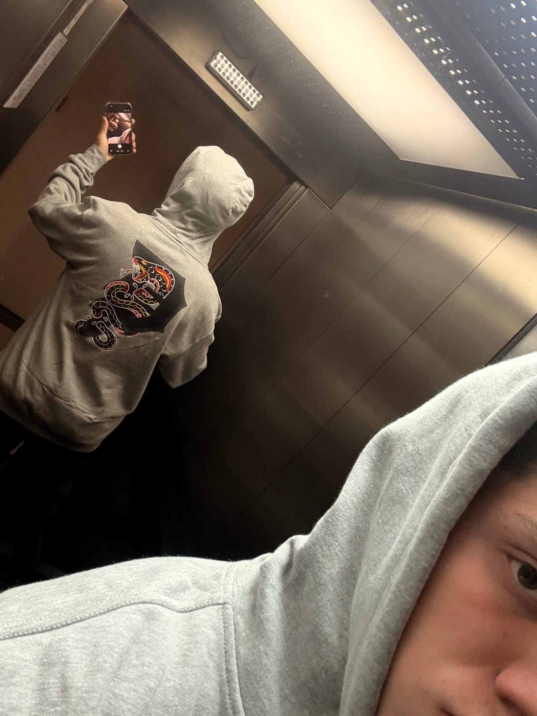 Customer photo review of Polerón Primitive Danger Heather Grey