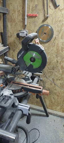 Customer photo review of Lame multi-matériaux TCT 210mm 20 dents alésage 25,4mm Evolution pour Scie à onglet et Scie sur table