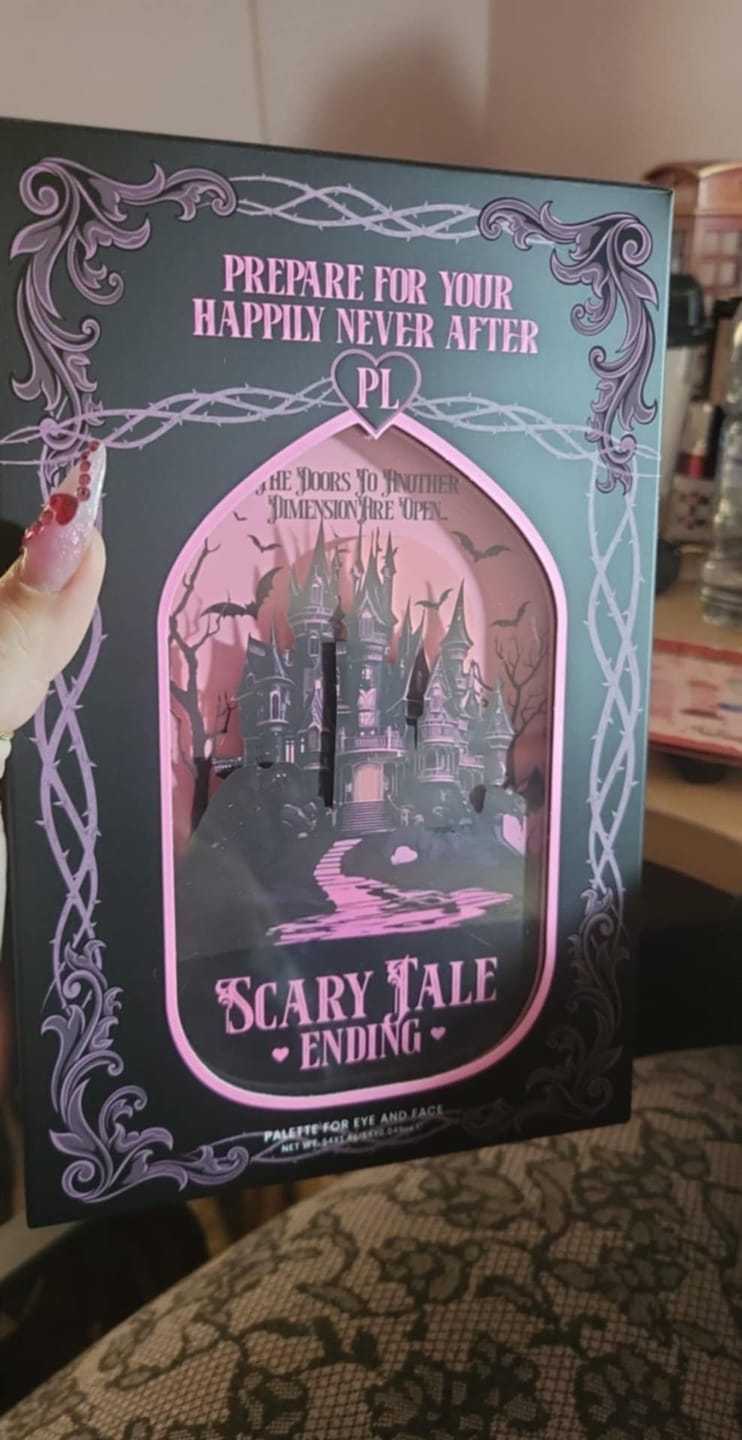 Klantfotorecensie van P.Louise Scary Tale Ending Halloween Palette