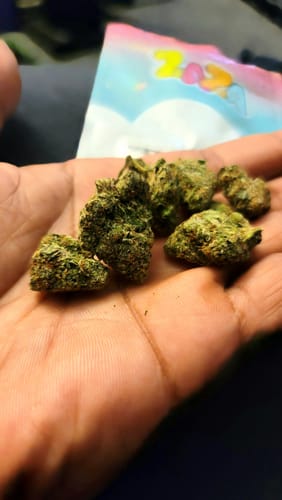 Customer photo review of Gas Cake - 4 Grams - Indica