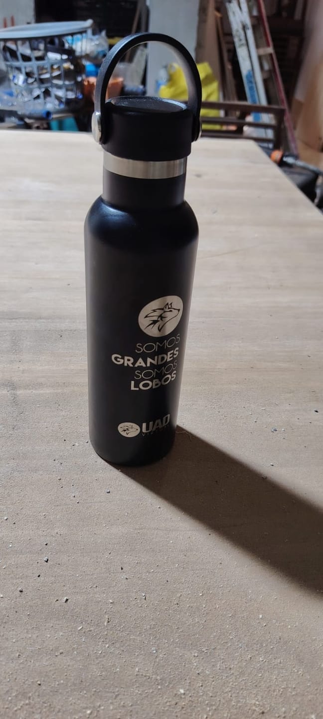 Customer photo review of Botella Térmica 20 oz - Personalizar