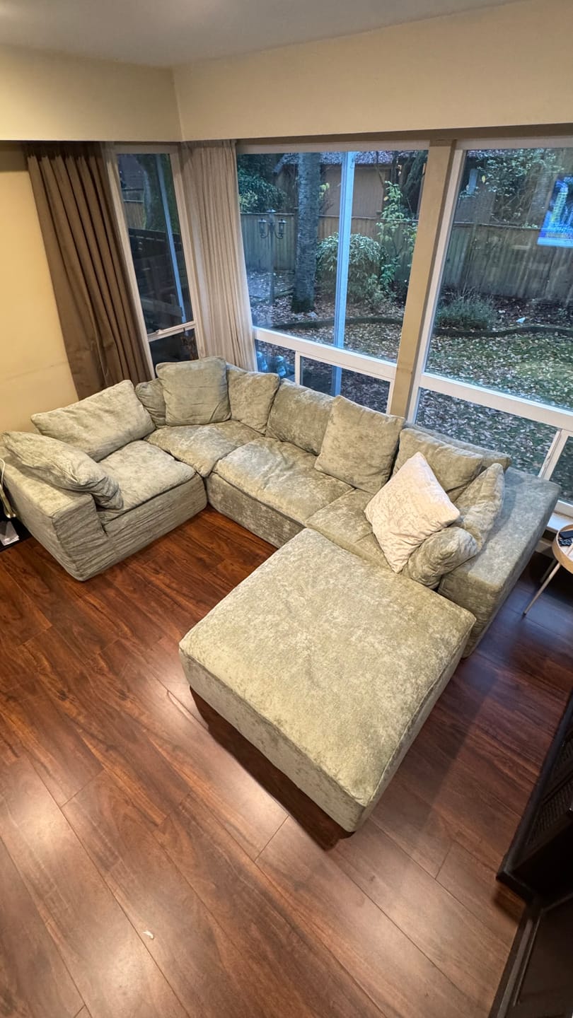 Customer photo review of R4 Sectional Sofa