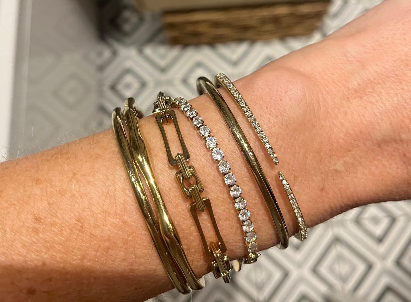 Customer photo review of Classic Claw Bangle