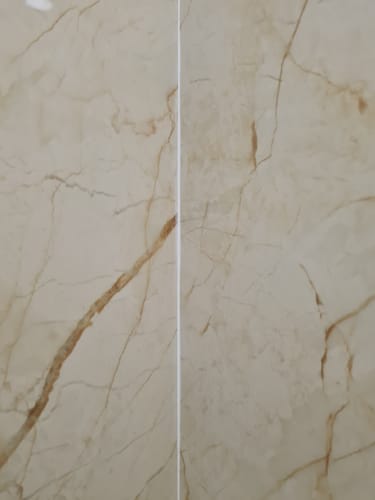 Customer photo review of Silicone Sanitaire Blanc Étanchéité Parfaite pour Panneaux 290 ML - BYMYDECO