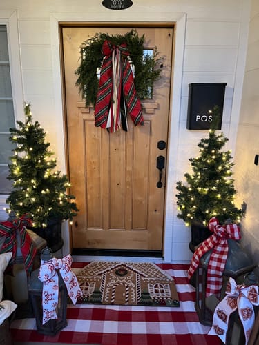 Customer photo review of Christmas Tradition Wreath Ribbon