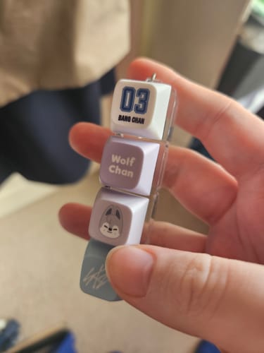 Customer photo review of STRAY KIDS - KARMA POP UP STORE OFFICIAL MD SKZOO KEYCAP KEYRING