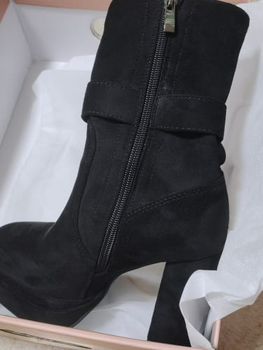 Customer photo review of Vintage platform ankle boots