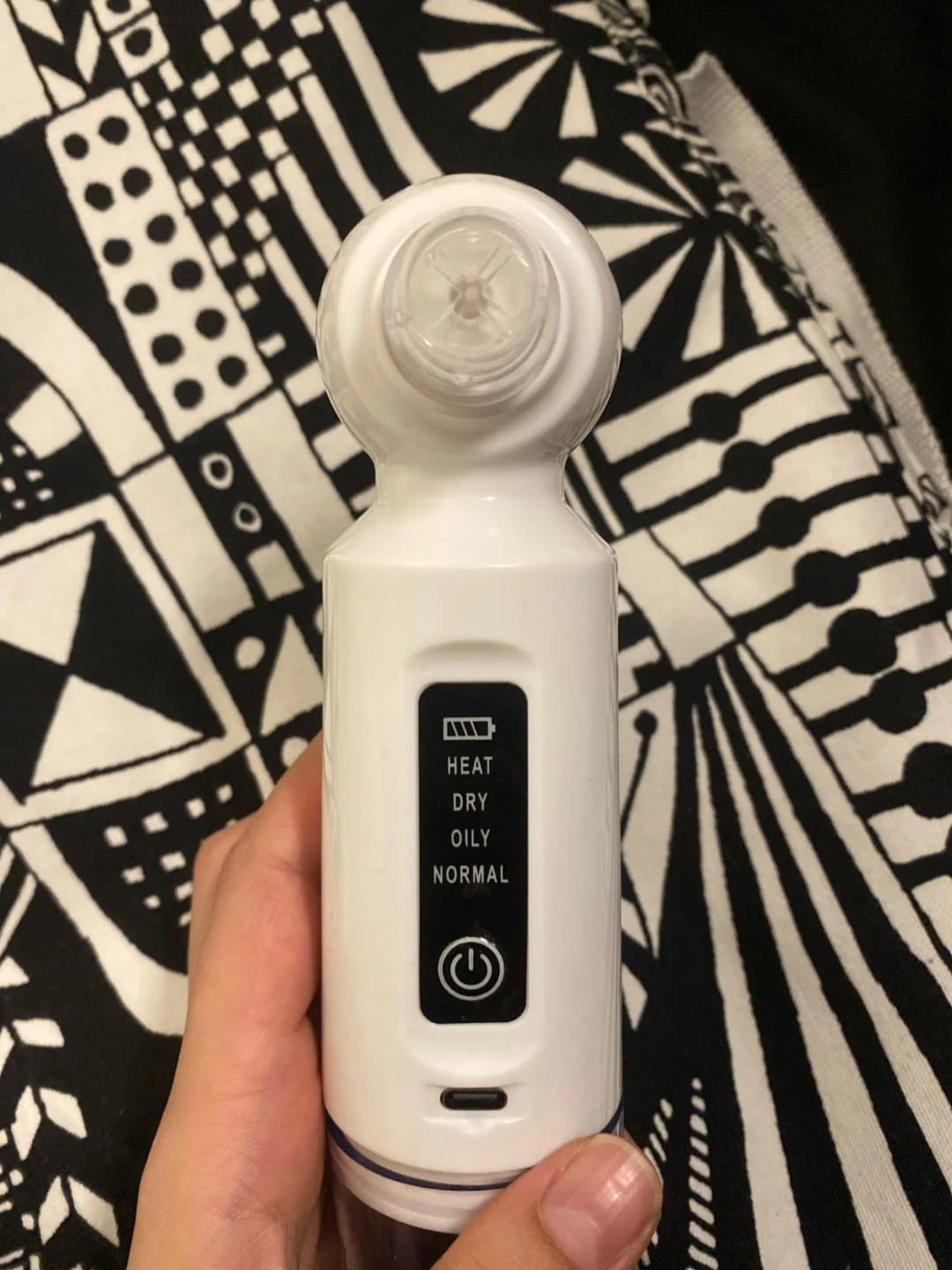Customer photo review of Electric Blackhead Remover Pore Cleaner For Deep Cleansing And Hot Compress