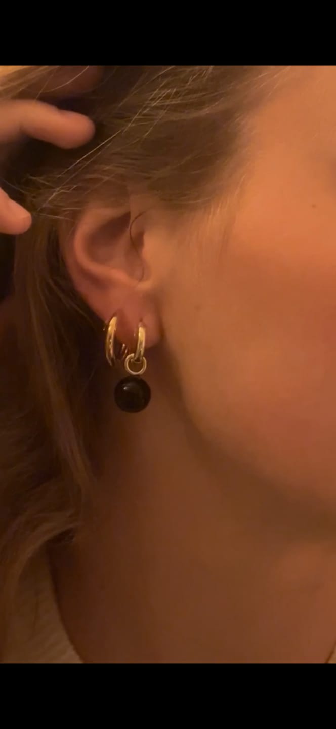Customer photo review of Grace Earrings Black Onyx Gold