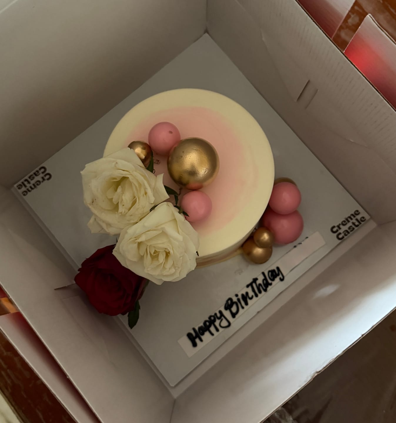 Customer photo review of Floral Gold Cake for Anniversary
