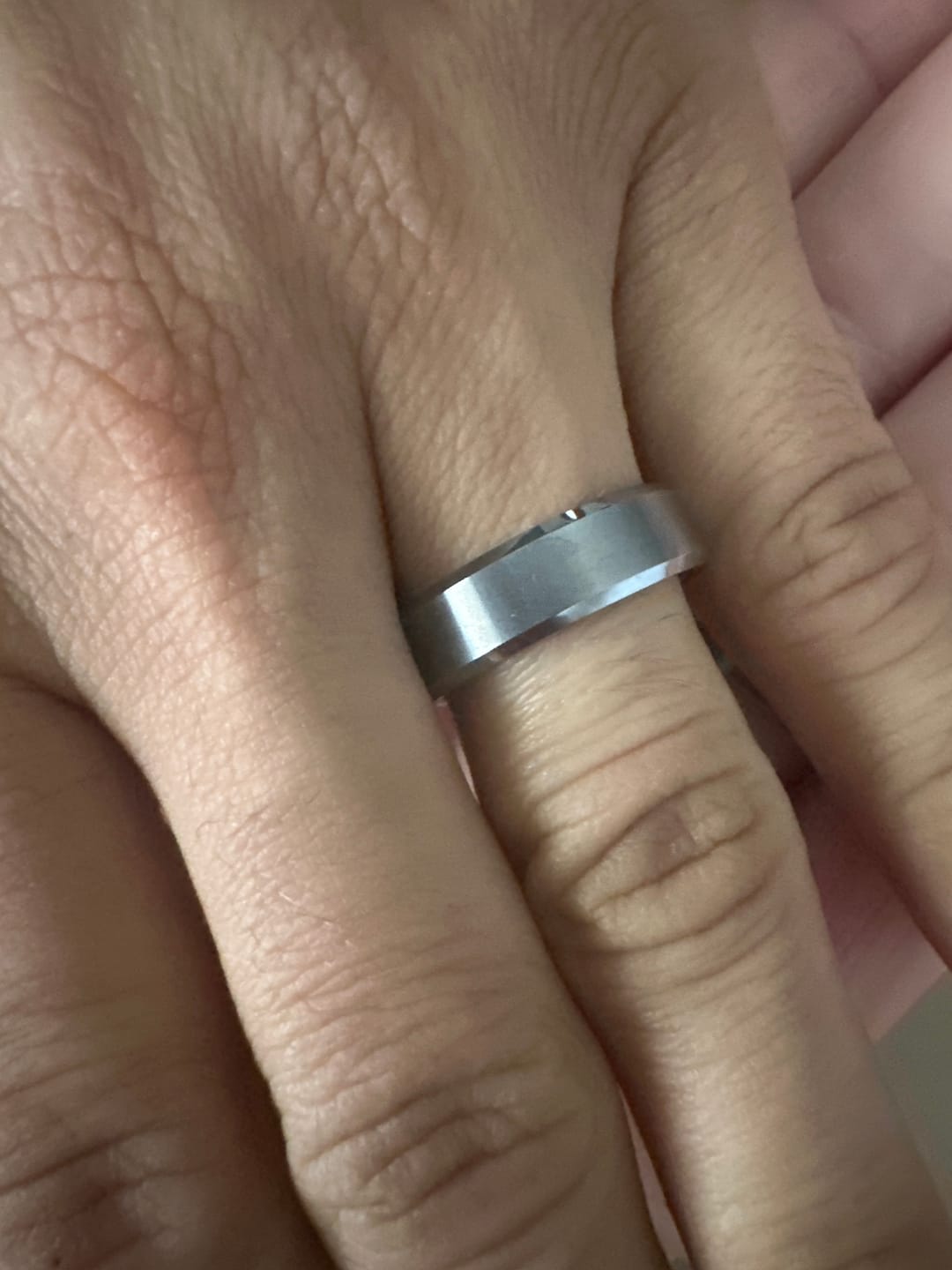 Customer photo review of The Silver Knight - Silver 6mm Brushed Tungsten Beveled Ring