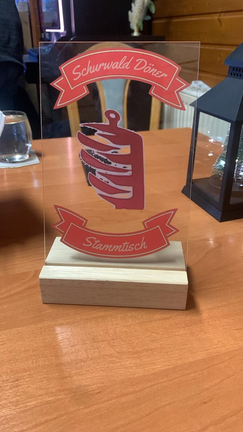 Customer photo review of Acrylglas - Tischaufsteller Stammtisch Vol. 2 - personalisierbar
