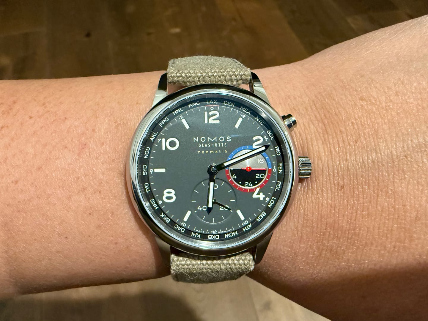 Customer photo review of Rocco Canvas