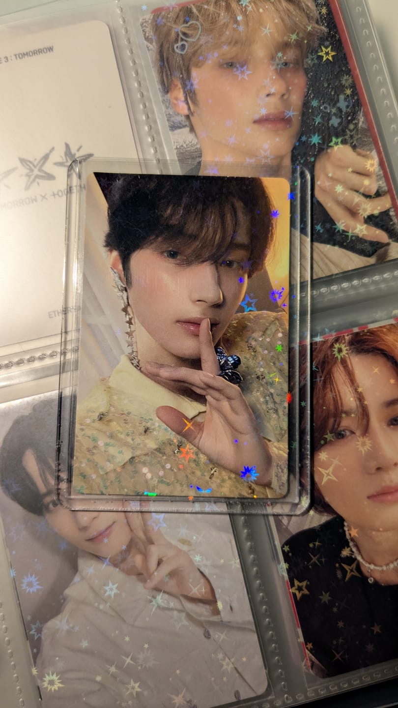 Customer photo review of PVC-FREE PREMIUM CLEAR PHOTOCARD TOPLOADER