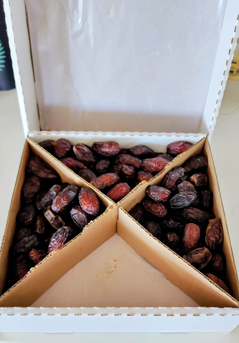 Customer photo review of Organic Mini Medjool Dates Box