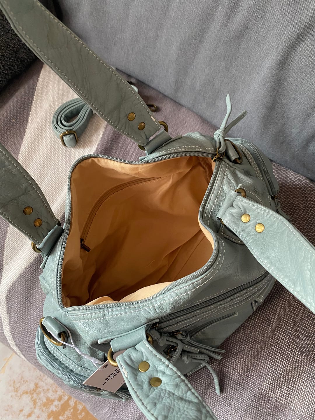 Customer photo review of AVELINE' ESSENTIAL BAG