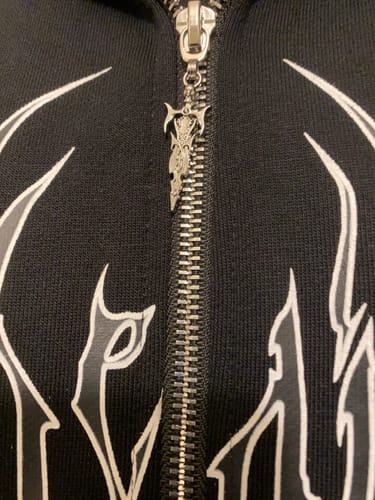 Customer photo review of Kingslayer Oversized Zip-up hoodie [VOID BLACK]