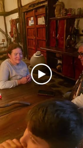 Customer video review of Tu Historia en Música – Emoción Garantizada