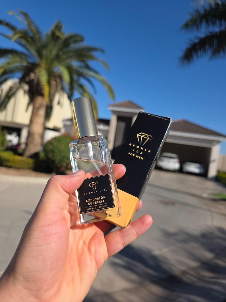 Customer photo review of Explosión Suprema (Inspirado en Spicebomb – Viktor & Rolf)