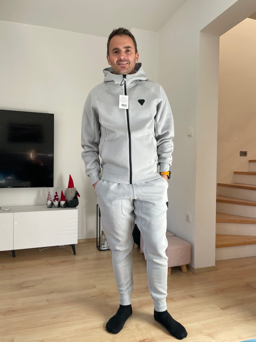 Customer photo review of TECHPRO MENS ZIP HOODIE