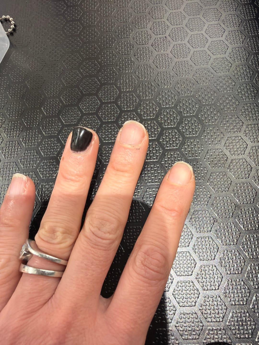 Customer photo review of Semilac One Step Gel Polish Bottle S190 The Black Glossy