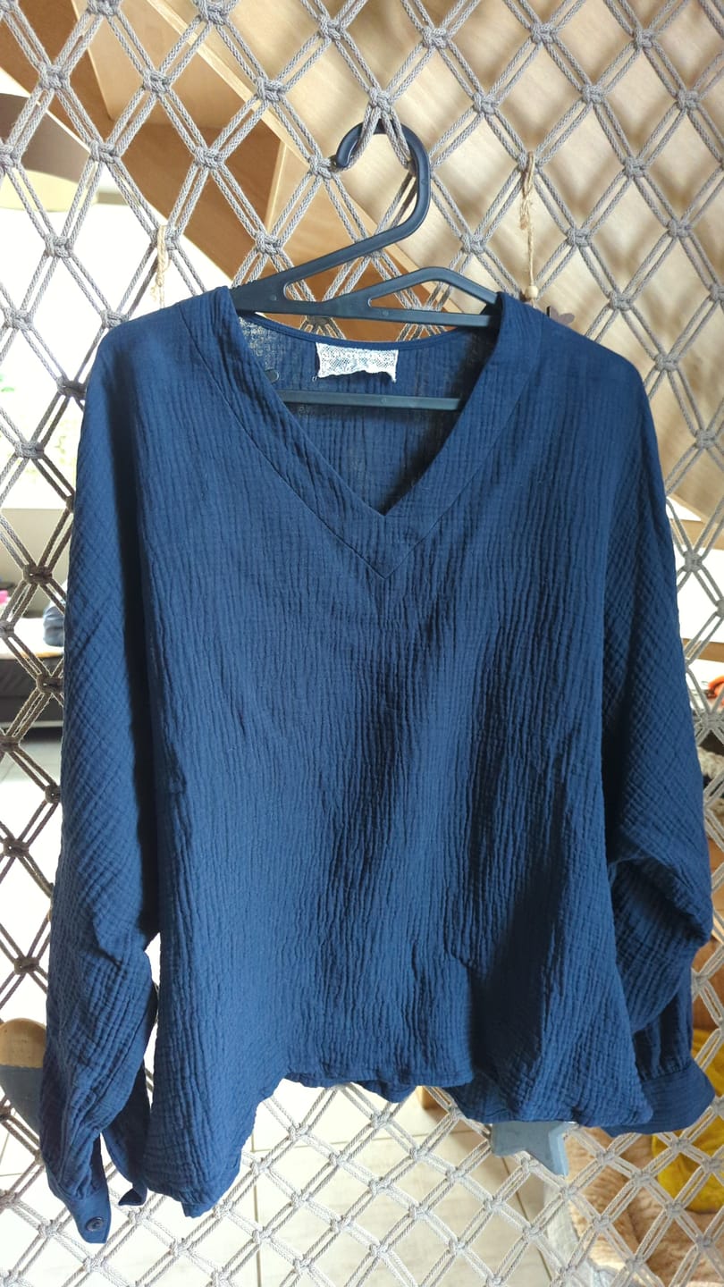 Customer photo review of Blouse  Mina – Double gaze de coton marine