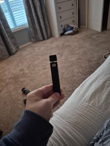 Customer photo review of 1 Gram THCA Blend Vape Pen | Pink Lychee - Hybrid