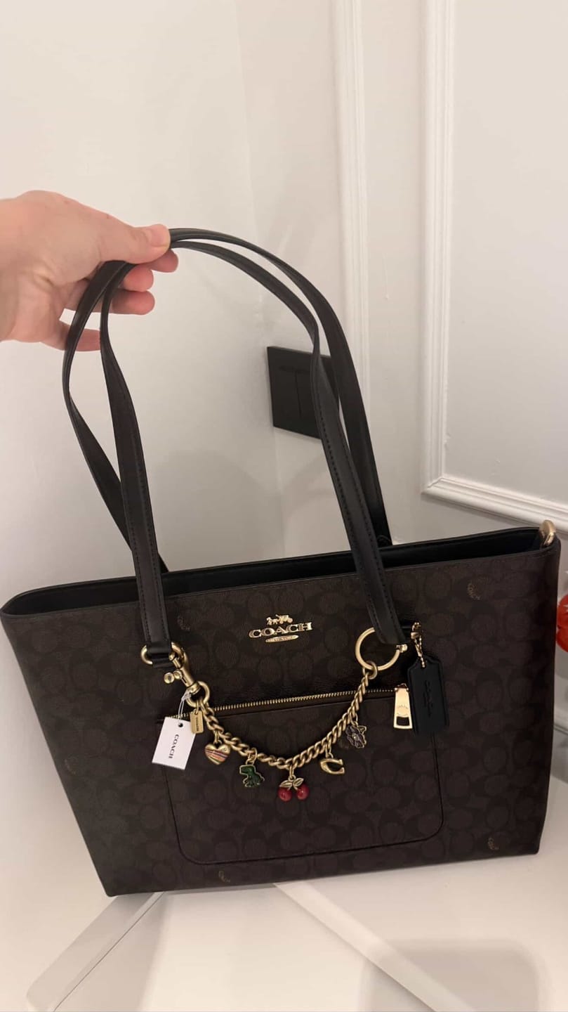 Customer photo review of Coach Women's Station Tote Bag Gold/Black