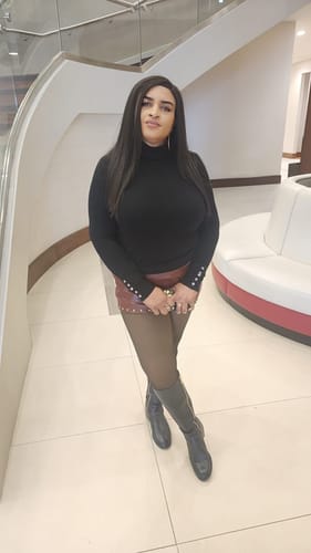 Customer photo review of Viral One-Seam Shaping Fleece Leggings